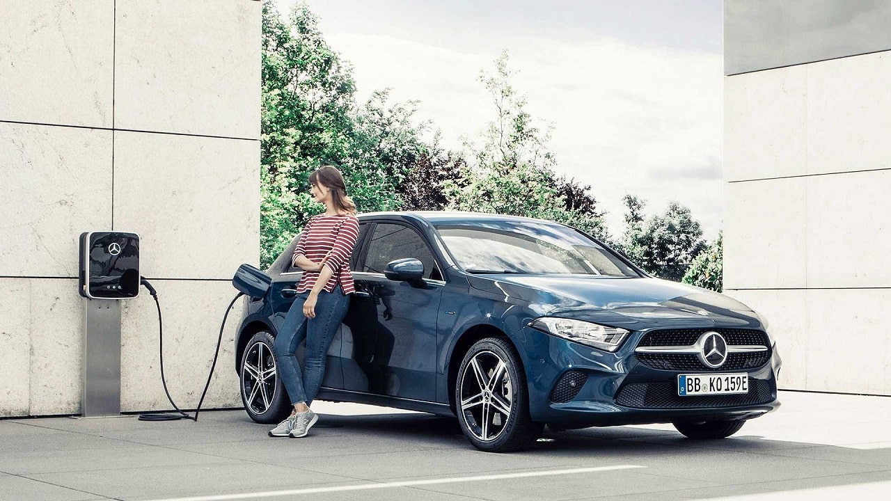 Mercedes potenzierà i suoi PHEV per farli durare più a lungo