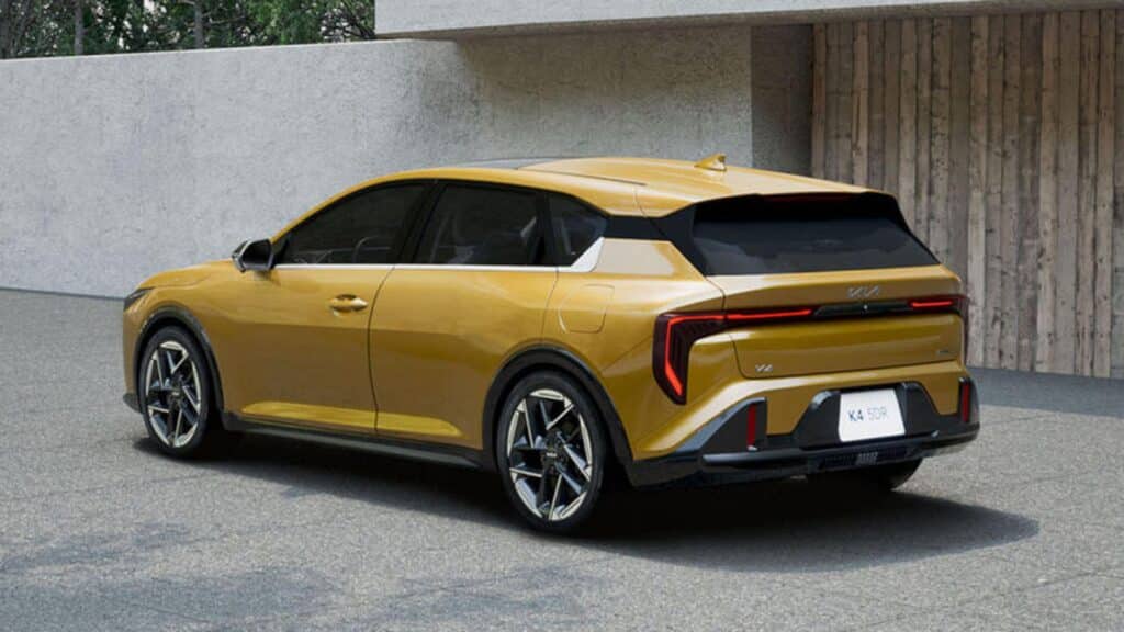 Kia K4 2024: la nuova sfida alla Volkswagen Golf