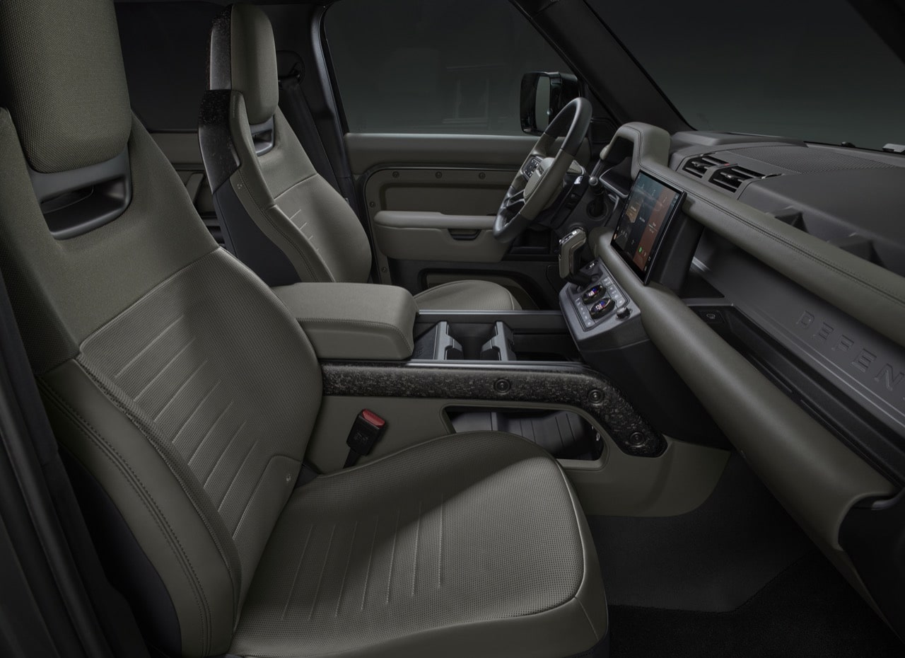 Land Rover Defender OCTA - Interni