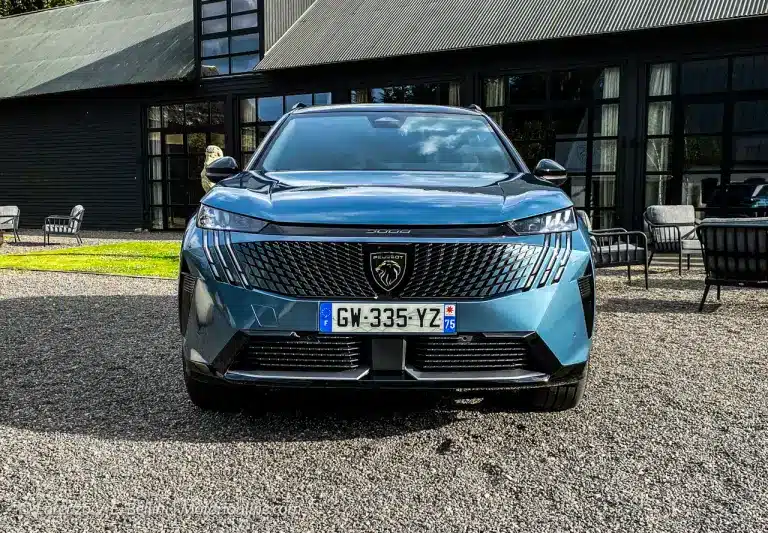 Peugeot 5008 - Frontale