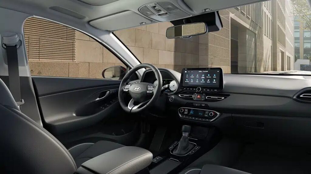 Hyundai i30 2024: eleganza e funzionalità in un’unica auto. Le caratteristiche