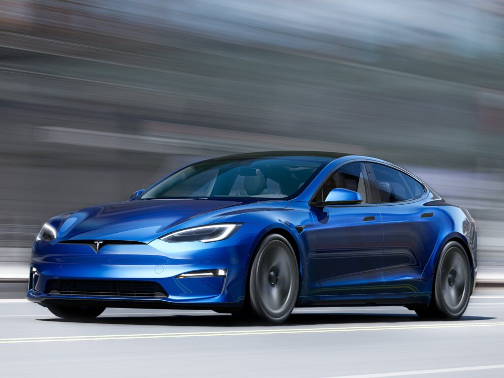 Tesla Model S Plaid: un nuovo record per l’auto elettrica più veloce del mondo