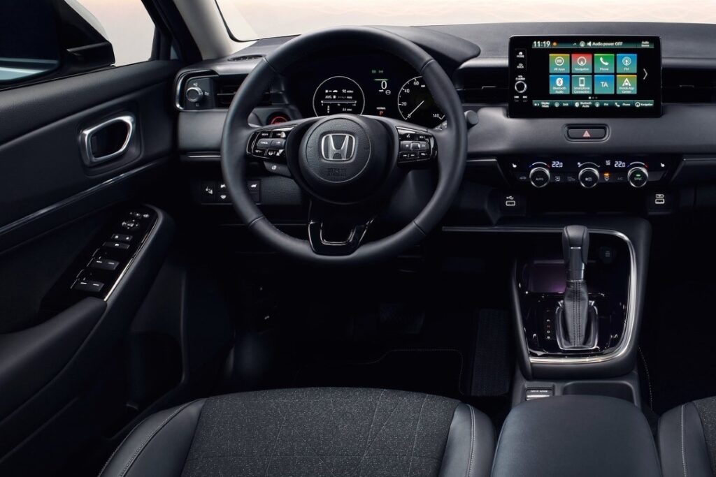 Honda HR-V 2024: il SUV compatto che combina stile e funzionalità. Le caratteristiche