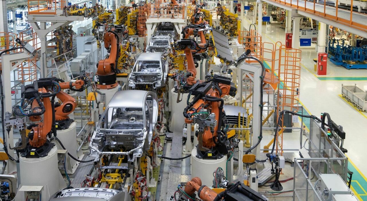 Anfia: la produzione di auto in Italia registra forte calo a giugno