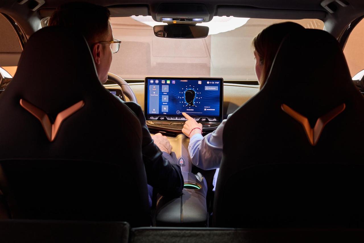 Cupra Tavascan: l’impianto Sennheiser per un audio di prima qualità