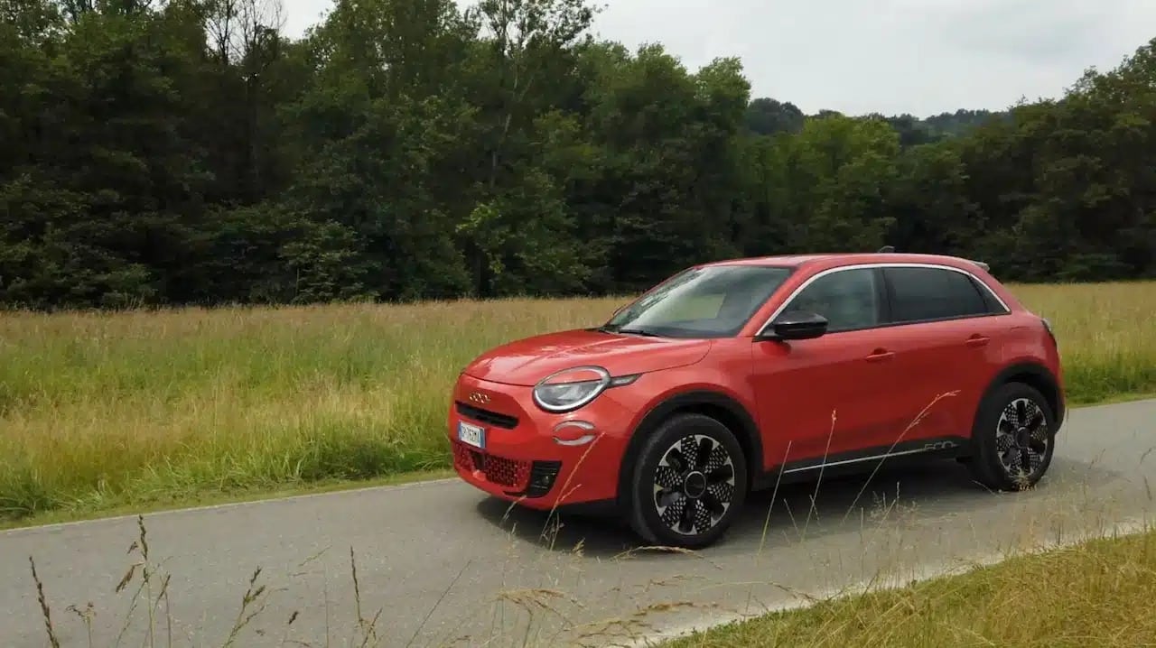 Fiat 600 2024: focus su motori, allestimenti e prezzi