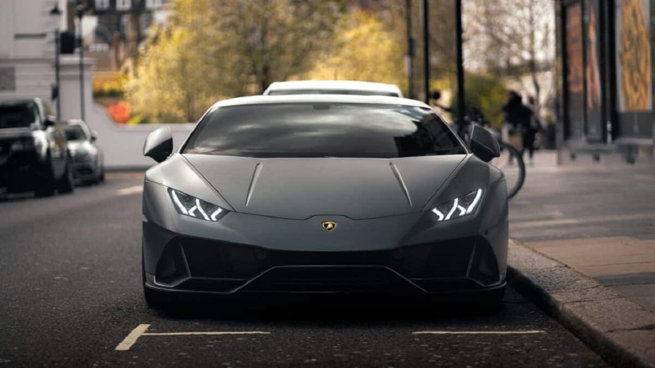 Lamborghini Huracan: proprietario multato a New York, la sua auto fa troppo rumore