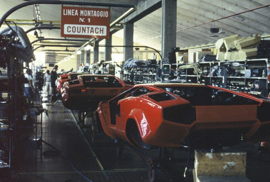 Lamborghini Countach: 50 anni di innovazione e passione