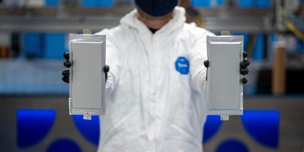Batterie LFP potenziate: Paraclete Energy riduce i costi e aumenta la densità energetica