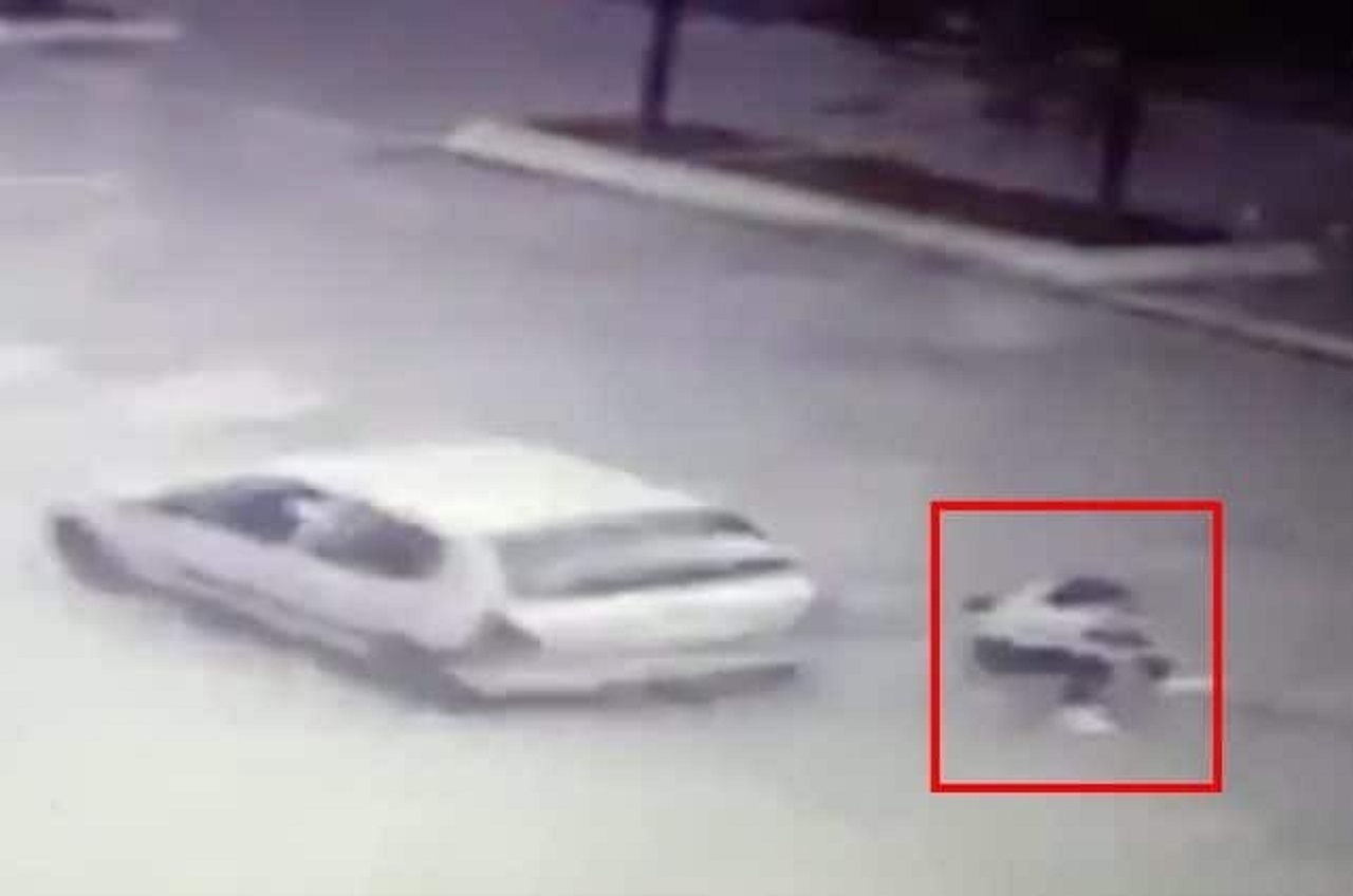 Pioltello: investe ragazzo, lo lascia agonizzante in strada e fugge su un’auto bianca