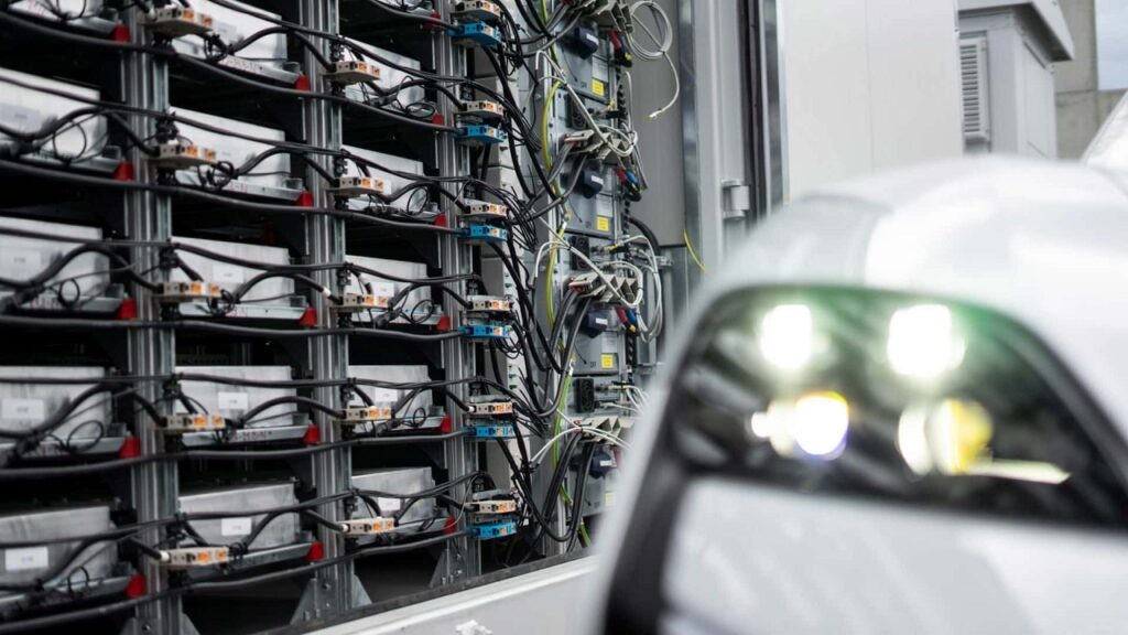 Porsche Taycan: seconda vita per le batterie usate dell’auto elettrica