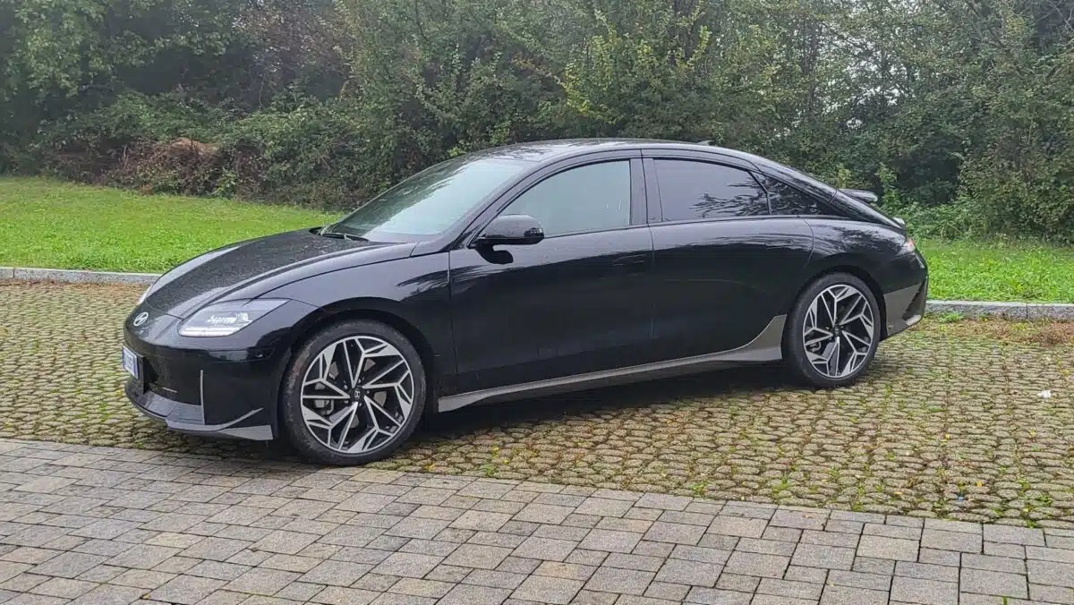Hyundai Ioniq 6 2024: innovazione, sostenibilità e design d’avanguardia. Le caratteristiche