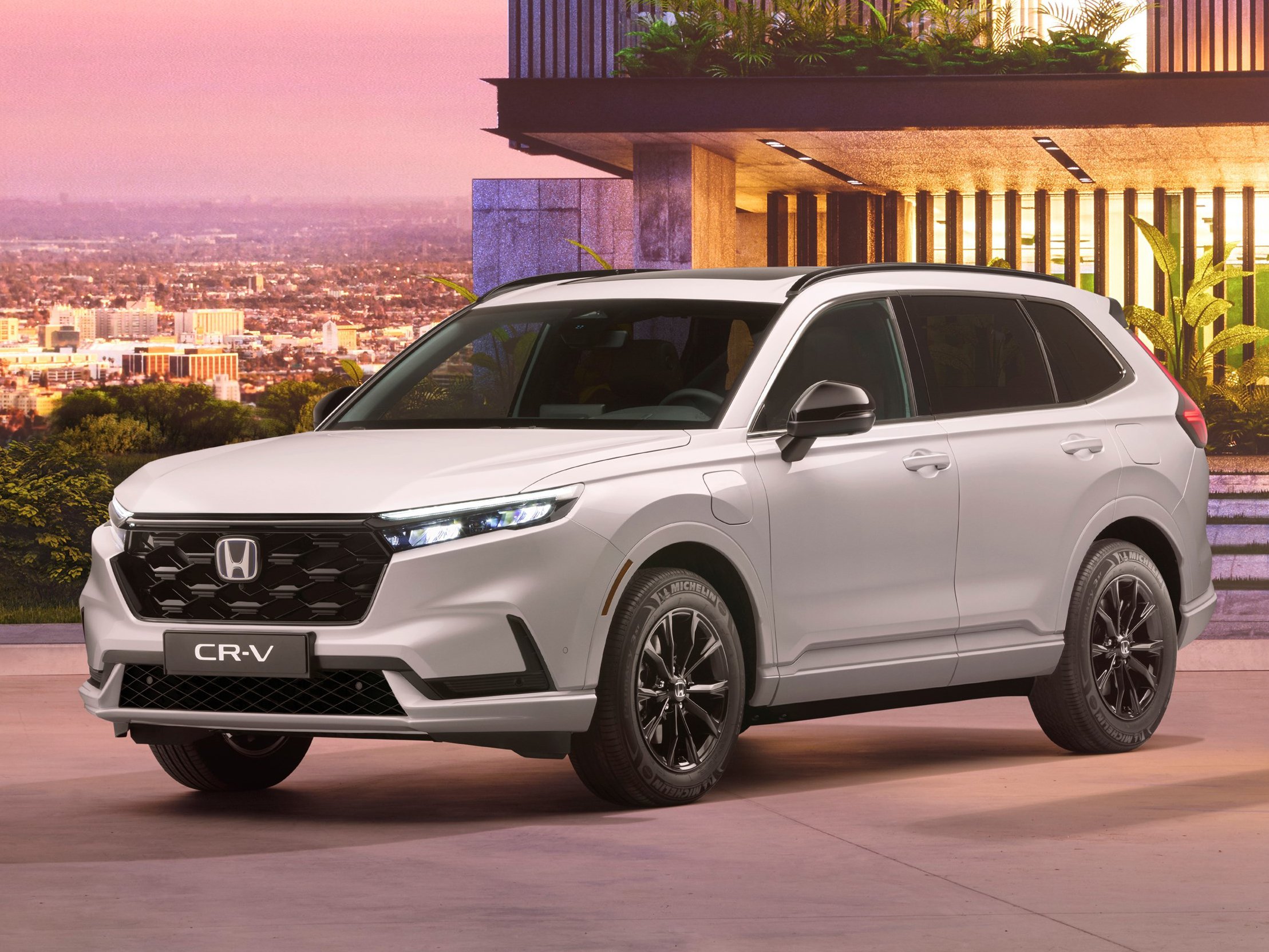 Honda CR-V 2024: un SUV che combina dimensioni generose e tecnologia. Caratteristiche