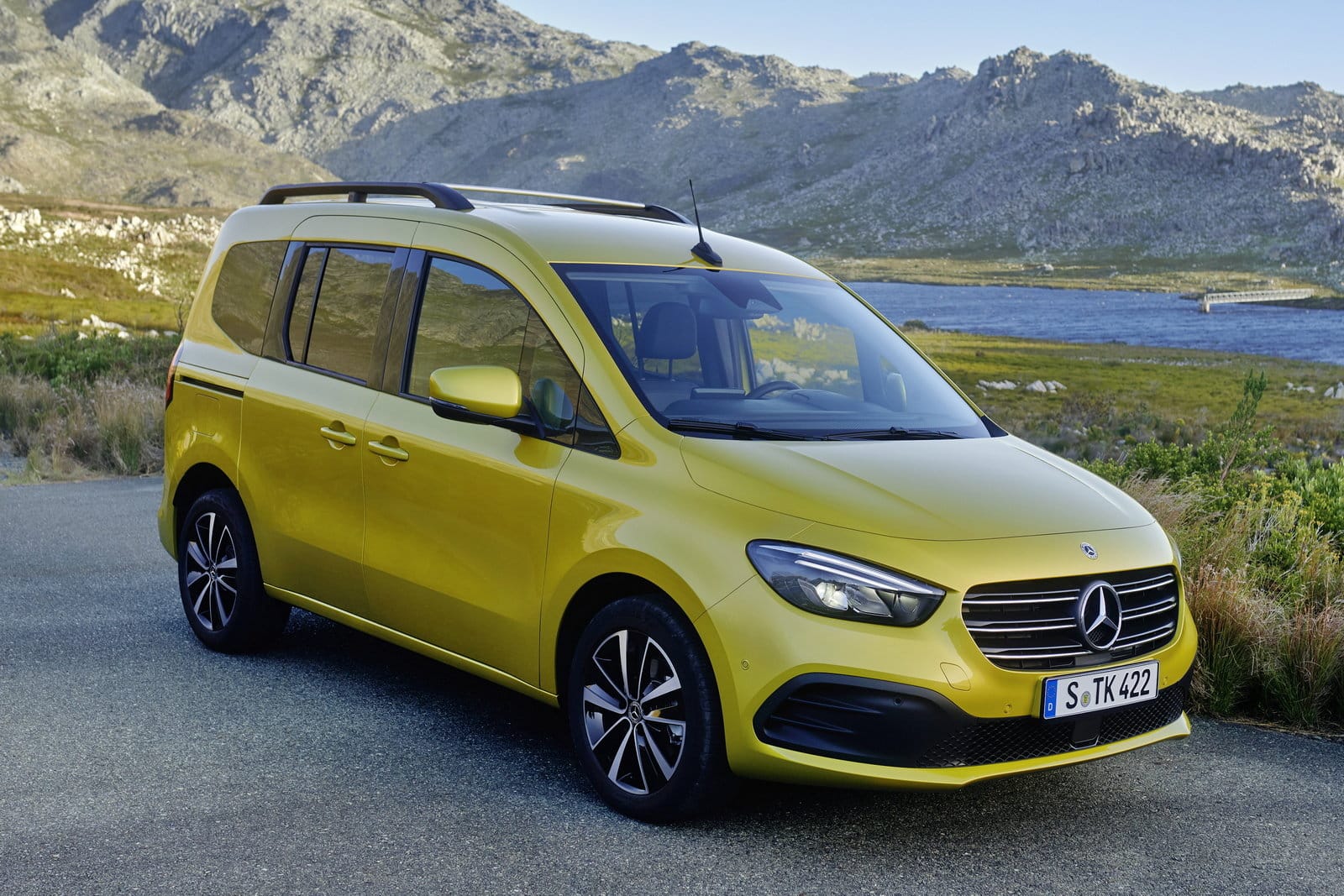 Mercedes T 2024: lusso e praticità in un multispazio di classe. Le caratteristiche