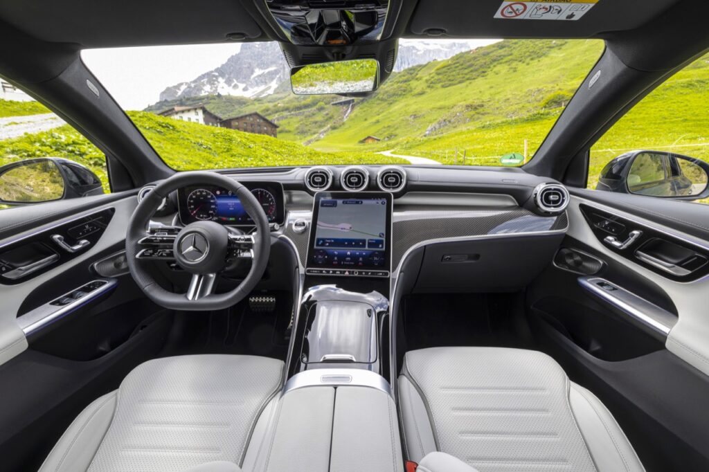 Mercedes-Benz GLC Coupé 2024: tutte le novità del SUV-coupé premium e le caratteristiche