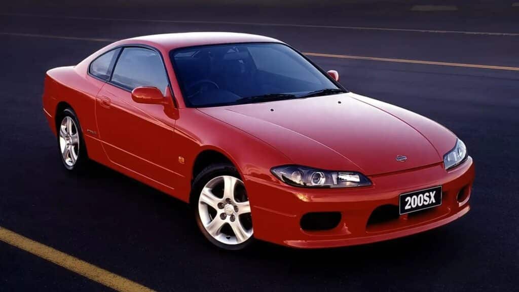 Nissan Silvia: un’icona del passato pronta a conquistare il futuro con motori ibridi