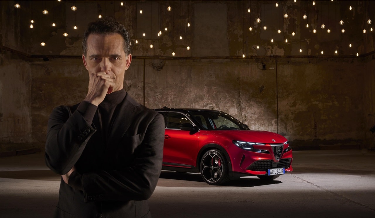 Alfa Romeo Junior: Pedro Alonso di “La casa di carta” protagonista della nuova campagna “Learn to love again”