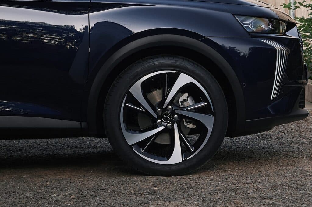 DS 3 e DS 7: arrivano i nuovi allestimenti Pallas e Étoile