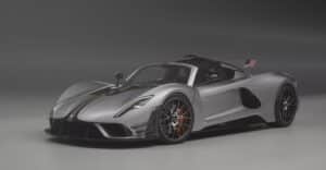 Prestazioni estreme e cambio manuale: ecco la Hennessey Venom F5-M Roadster