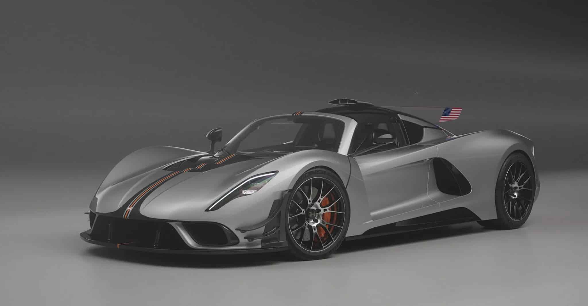 Prestazioni estreme e cambio manuale: ecco la Hennessey Venom F5-M Roadster