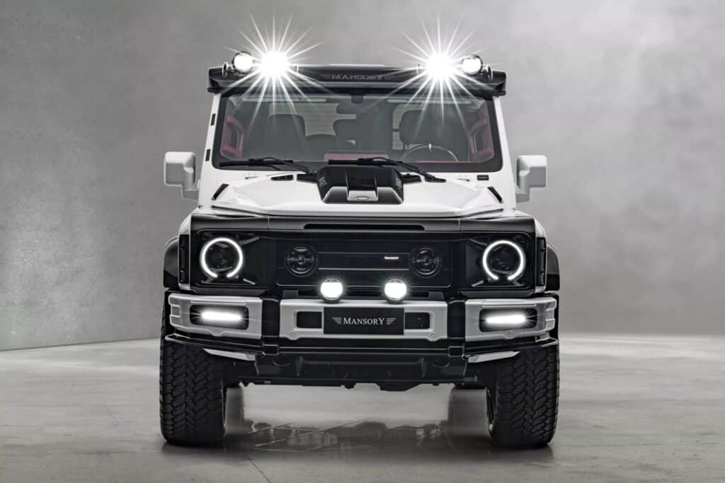 Mansory trasforma l’Ineos Grenadier: capolavoro fatto di fibra di carbonio