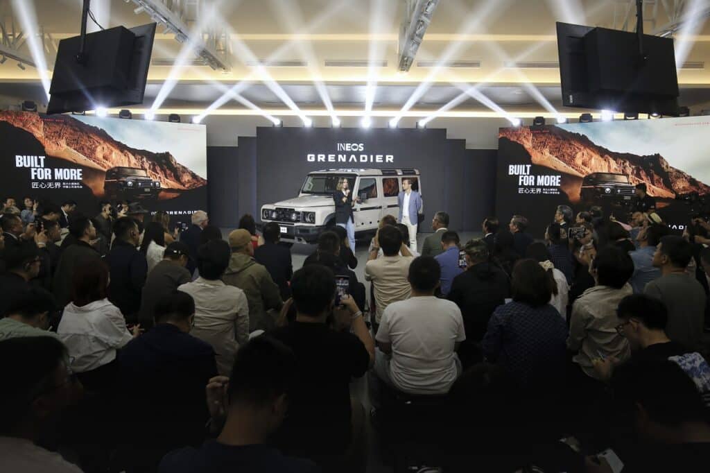 Ineos Grenadier in Cina