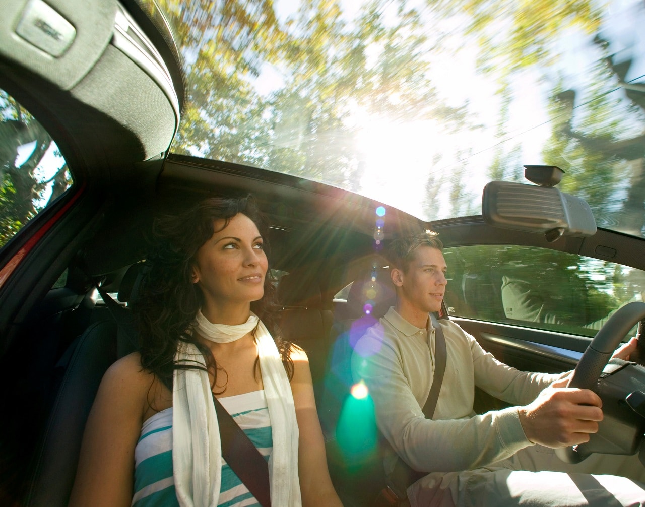 Opel Astra: 20 anni fa debuttava il parabrezza Panorama