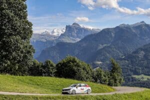 Le Opel Corsa elettriche da rally ai piedi del Monte Bianco per la sesta prova dell’ADAC Opel Electric Rally Cup