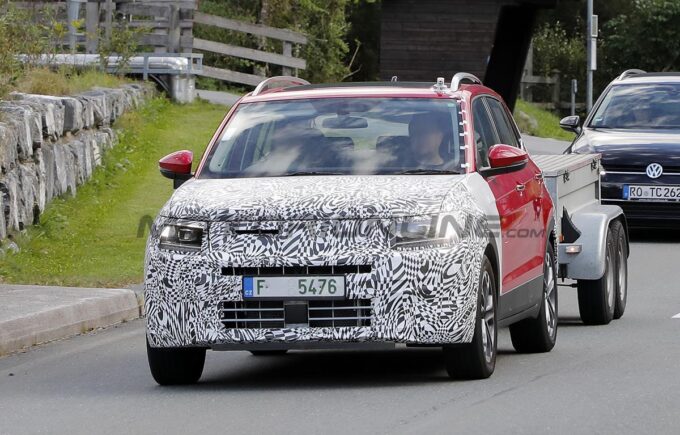 Skoda Kushaq 2025 - Foto spia 09-09-2024