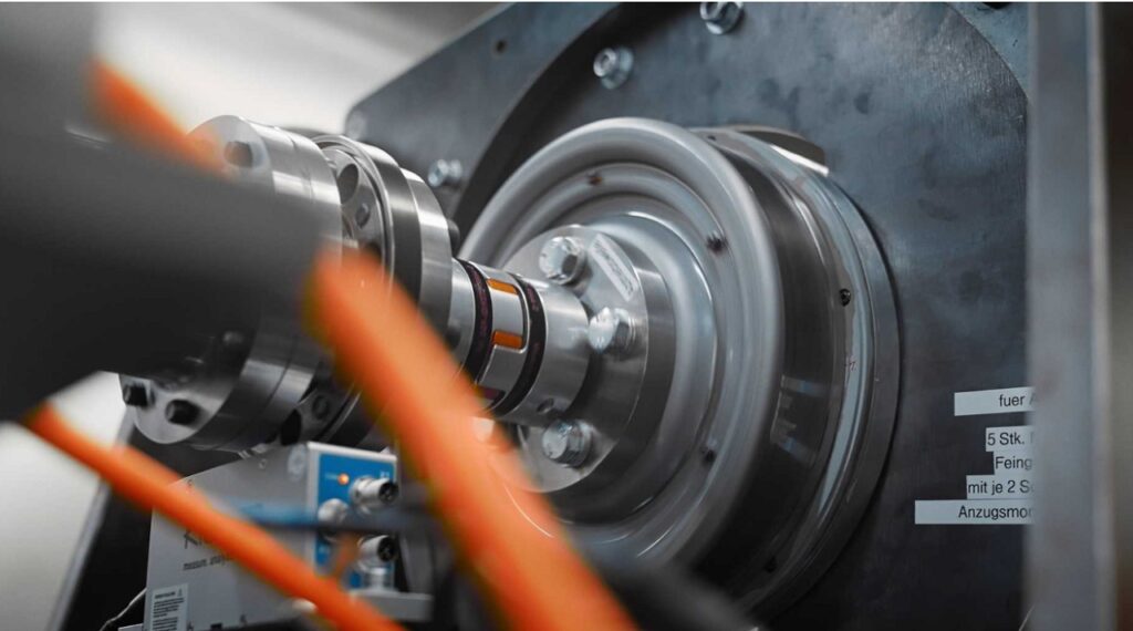 BMW testa innovativo motore sul mozzo della ruota di DeepDrive