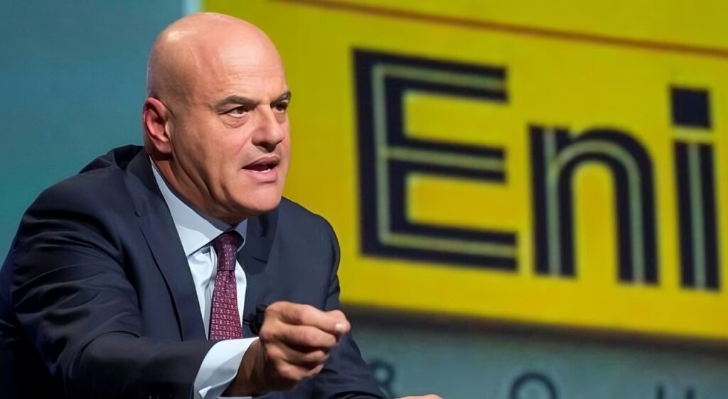 Descalzi (Eni): “Le auto elettriche? L’ideologia green insulsa e ridicola”