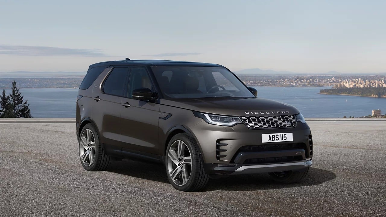 Land Rover Discovery 2024: lusso, tecnologia e off-road. Le caratteristiche