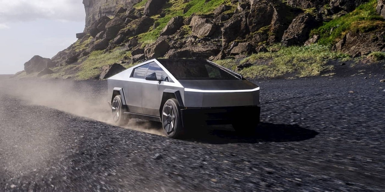 Tesla ha svelato quanti Cybertruck ha prodotto fino ad ora