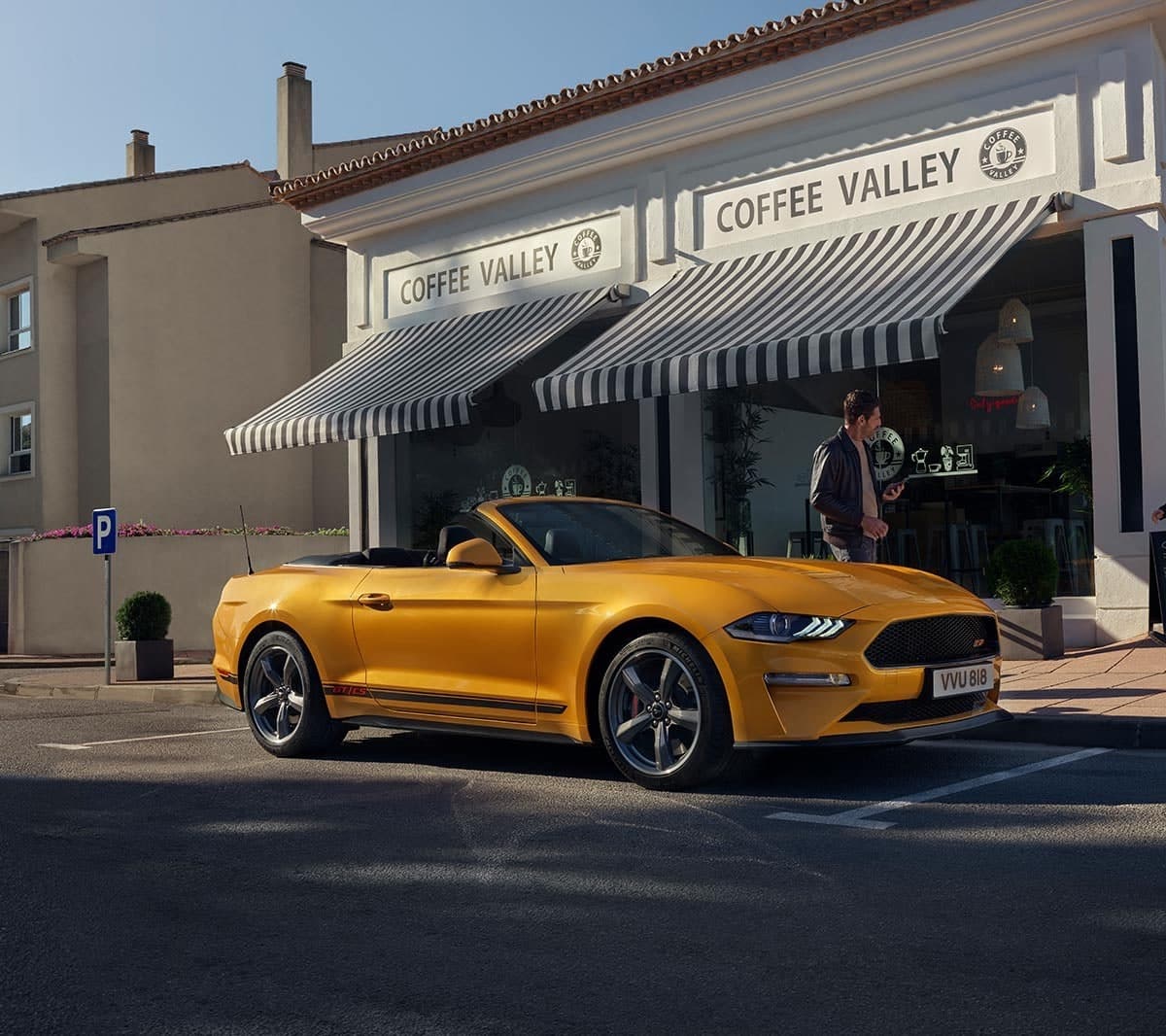 Ford Mustang Convertible 2024: potenza e stile sotto il cielo aperto. Le sue caratteristiche