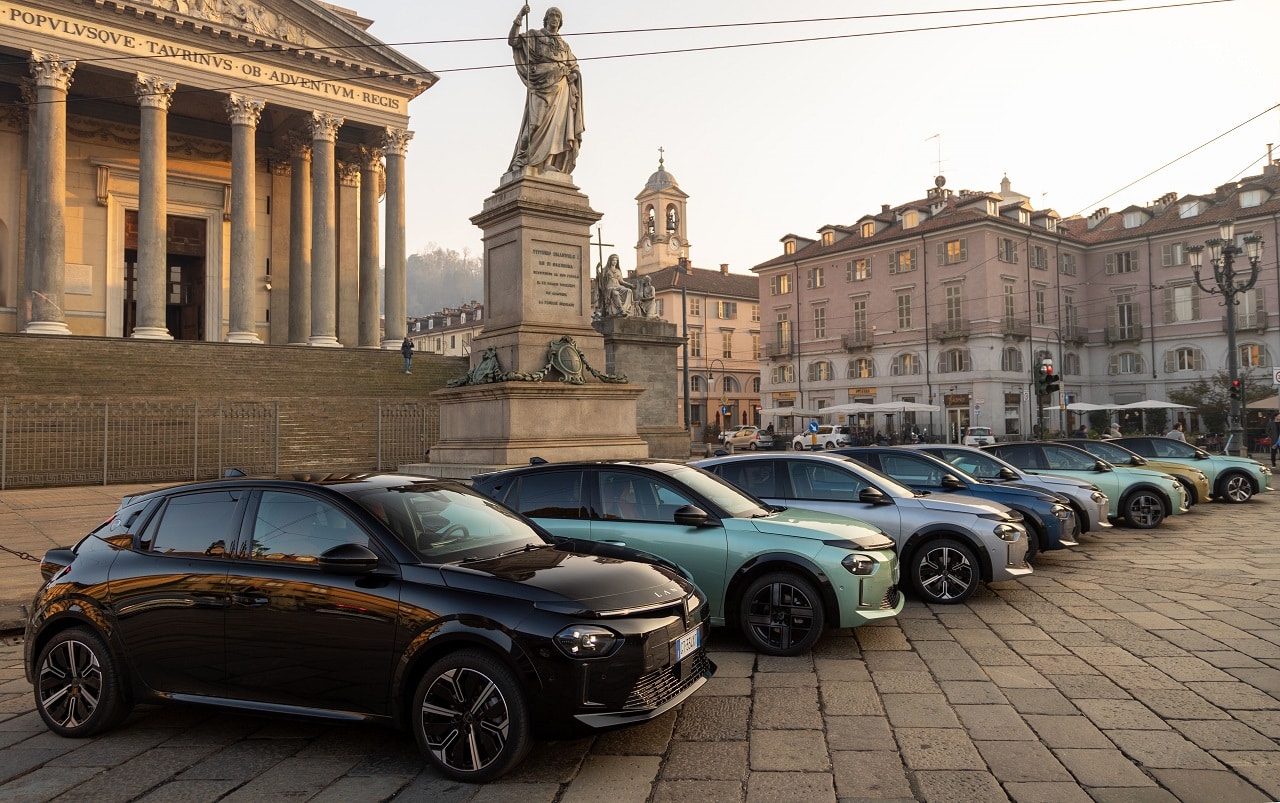 Nuova Lancia Ypsilon: partito da Torino nel weekend il suo tour in Italia