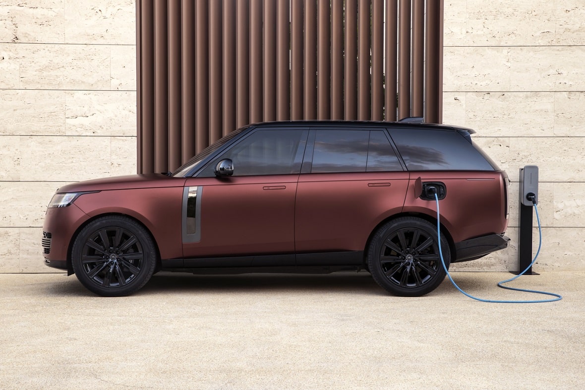 JLR: notevole aumento delle vendite per i veicoli ibridi plug-in