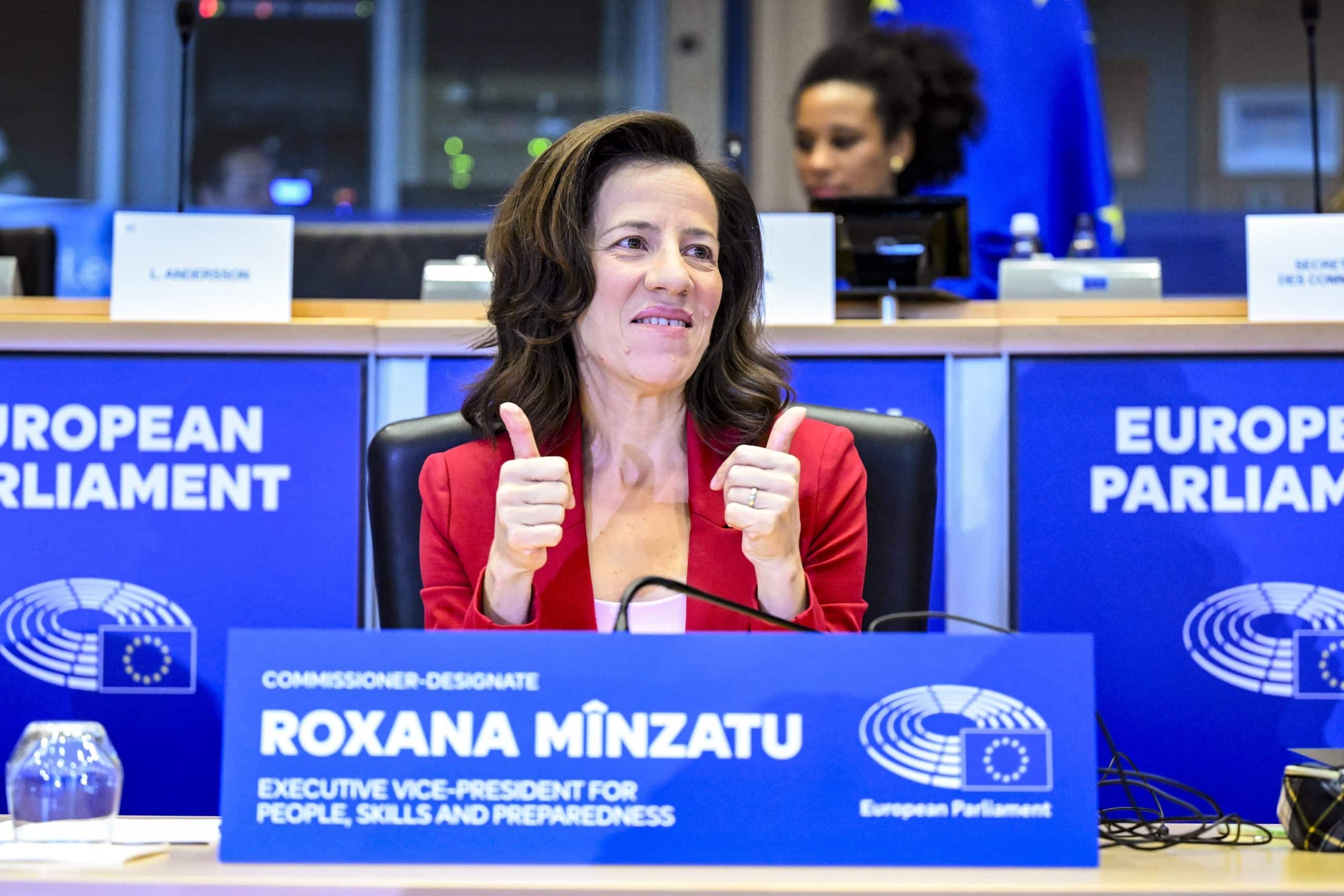 La revisione delle norme UE sulle auto a benzina e diesel confermata per il 2026