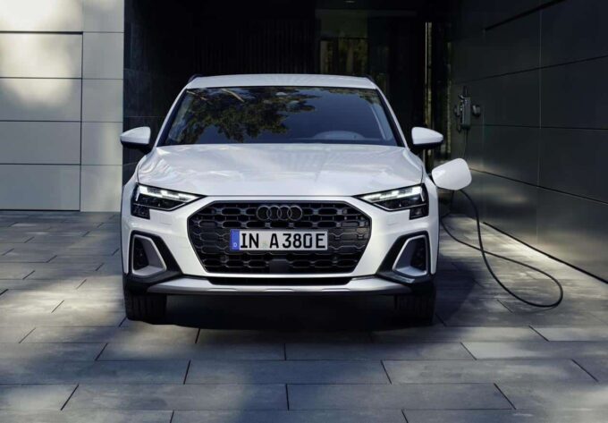 Audi A3 allstreet TFSI e: via agli ordini del crossover ibrido plug-in con prezzi da 50.900 €