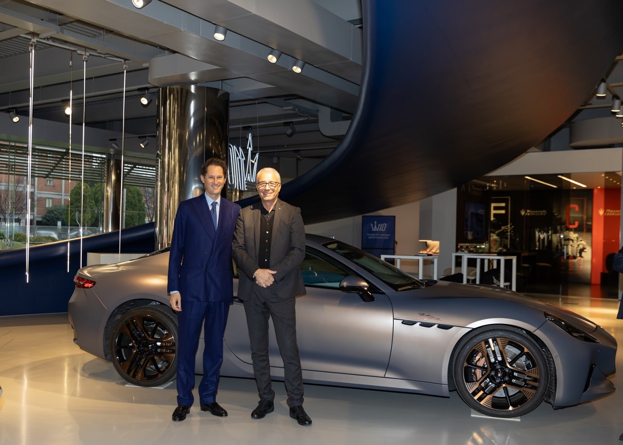 John Elkann in visita allo stabilimento Maserati di Modena