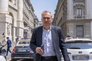 Stellantis: ipotesi Luca Maestri per il dopo Tavares? Il gruppo smentisce