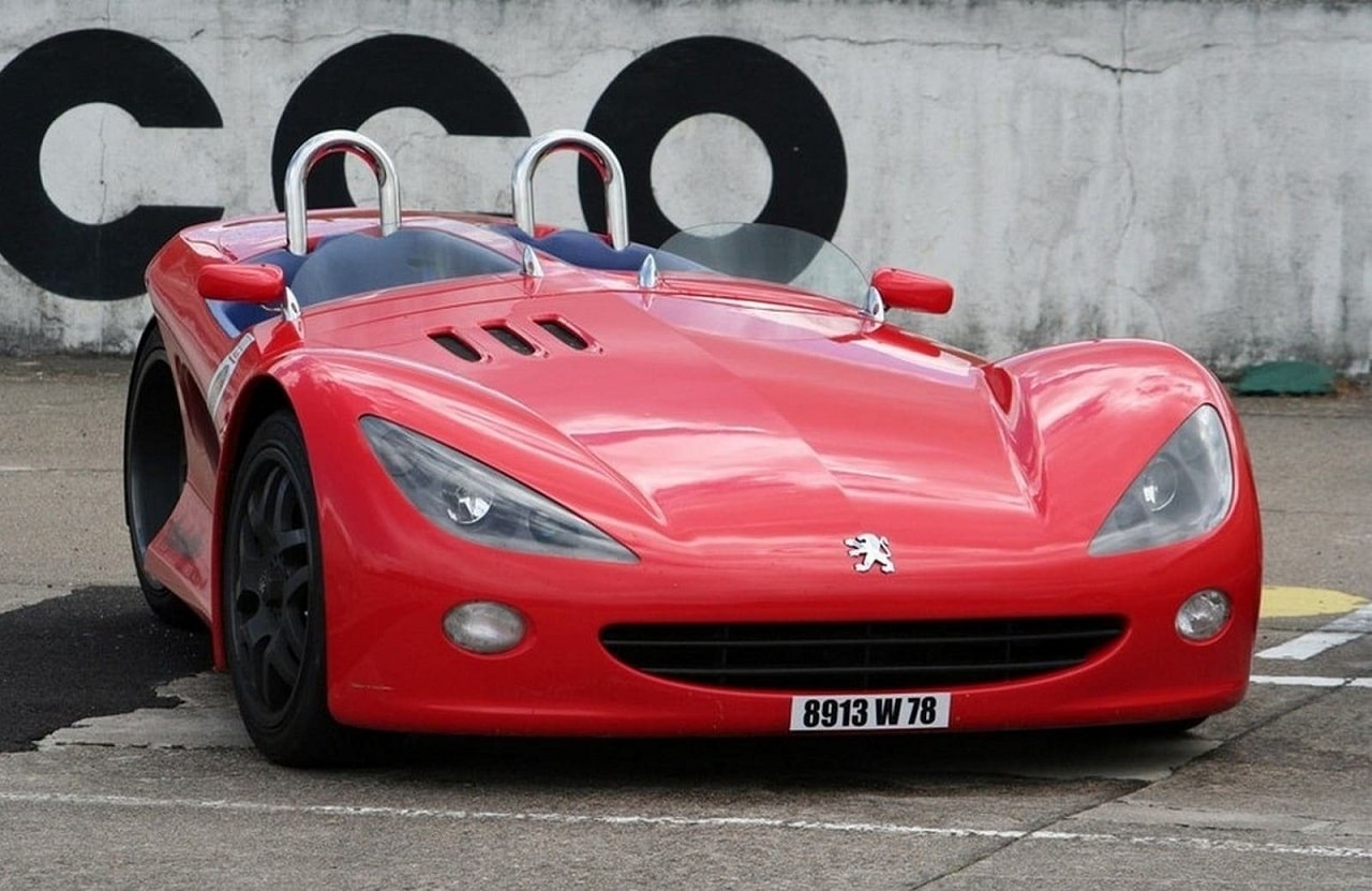 Peugeot: nel 1996 presentava la concept Asphalte
