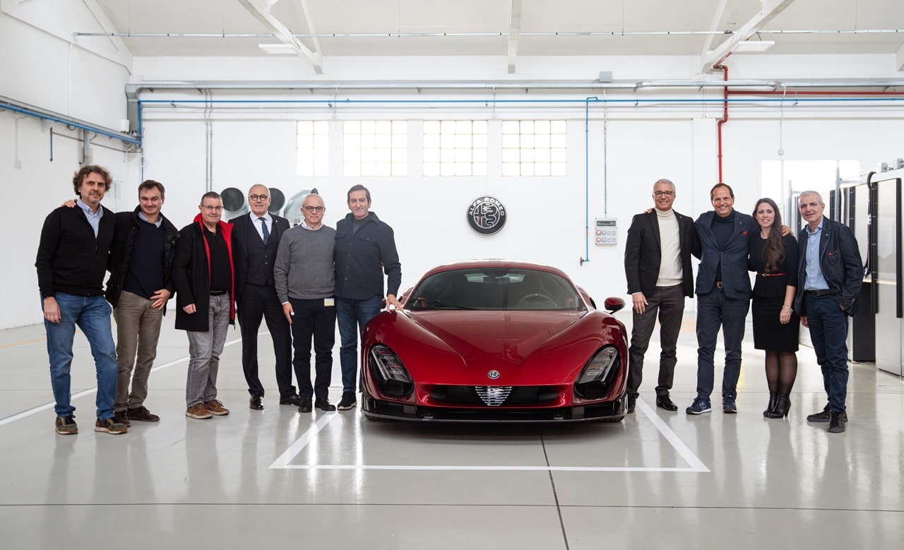 La prima Alfa Romeo 33 Stradale è pronta per la consegna