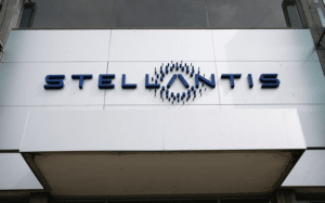 Stellantis pronta a rientrare in ACEA