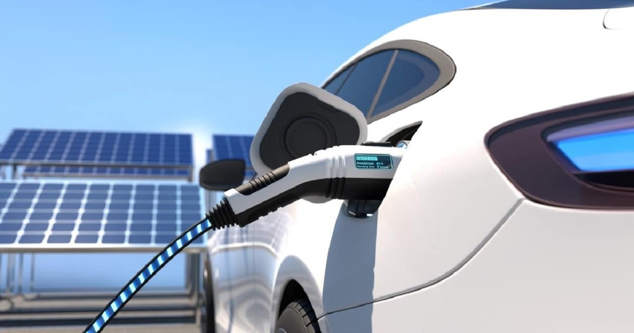 I prezzi dei veicoli elettrici potrebbero eguagliare quelli delle auto a benzina entro il 2026