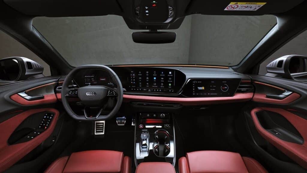Audi A5 2025 prezzo, foto, dimensioni, interni
