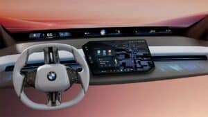 Il nuovo BMW Panoramic iDrive debutta al CES 2025 [VIDEO]