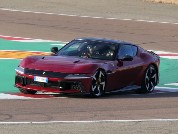 Ferrari 12Cilindri: test a Fiorano per Yifei Ye, pilota Ferrari Factory Driver