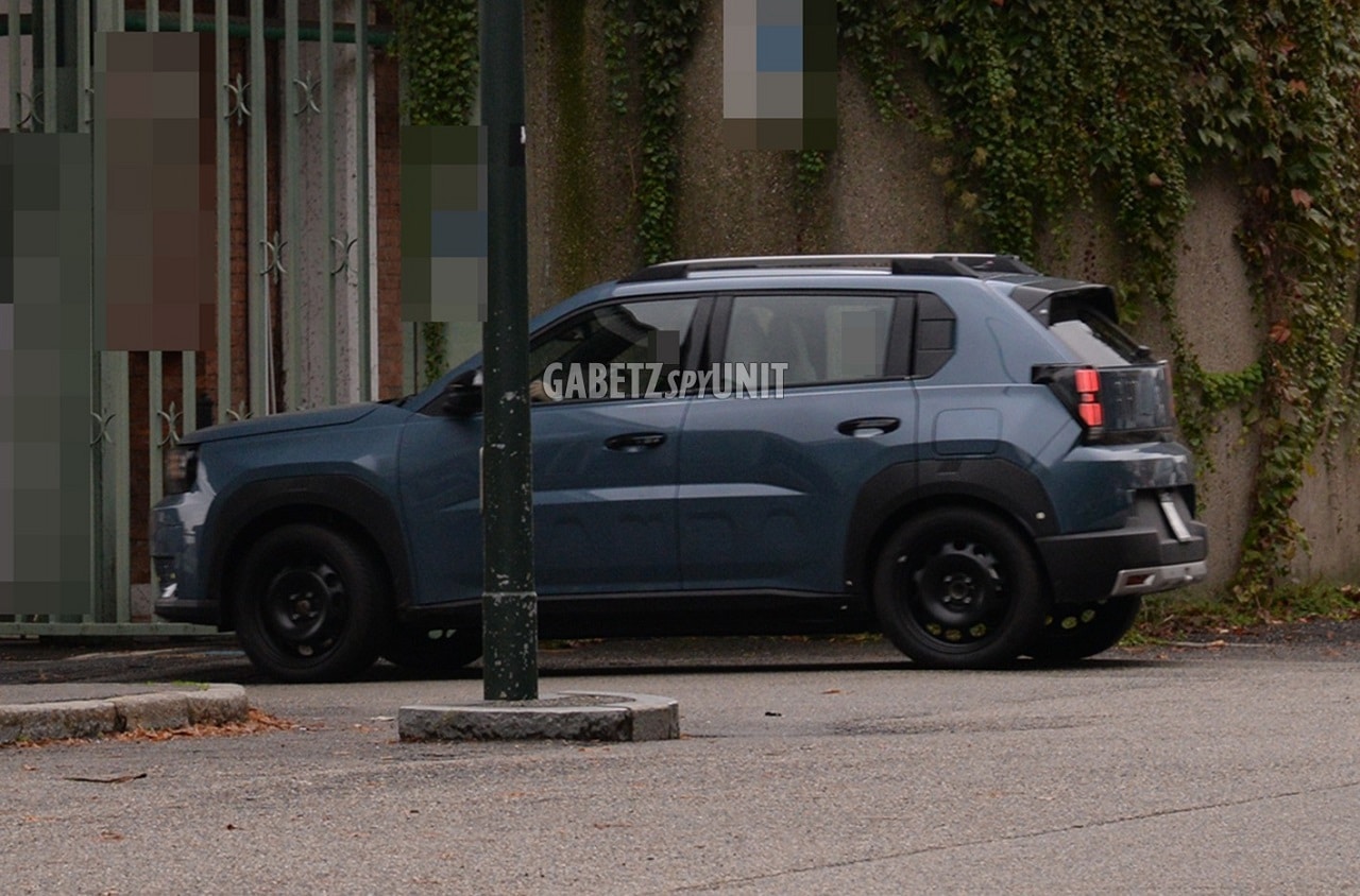 Fiat Grande Panda avvistata in colore Blu Lago: il CEO conferma che il debutto è vicino