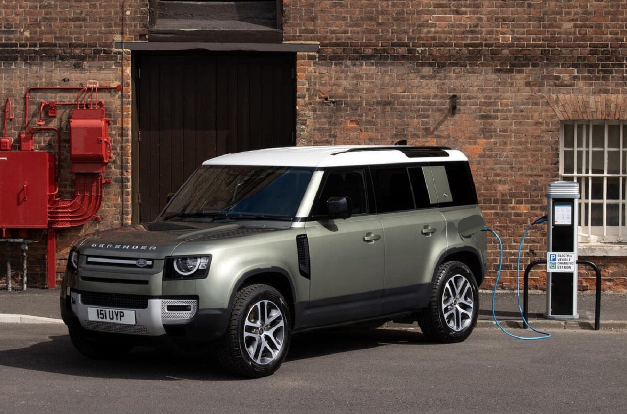 Land Rover Defender: anche in versione elettrica ma solo con la prossima generazione