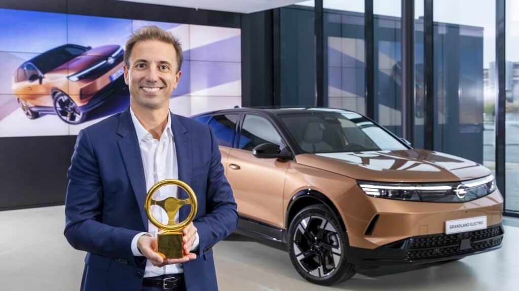 Opel Grandland e Florian Huettl